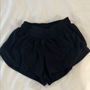 Lululemon Athletica Black Hotty Hot Athletic Shorts Lightweight Performance